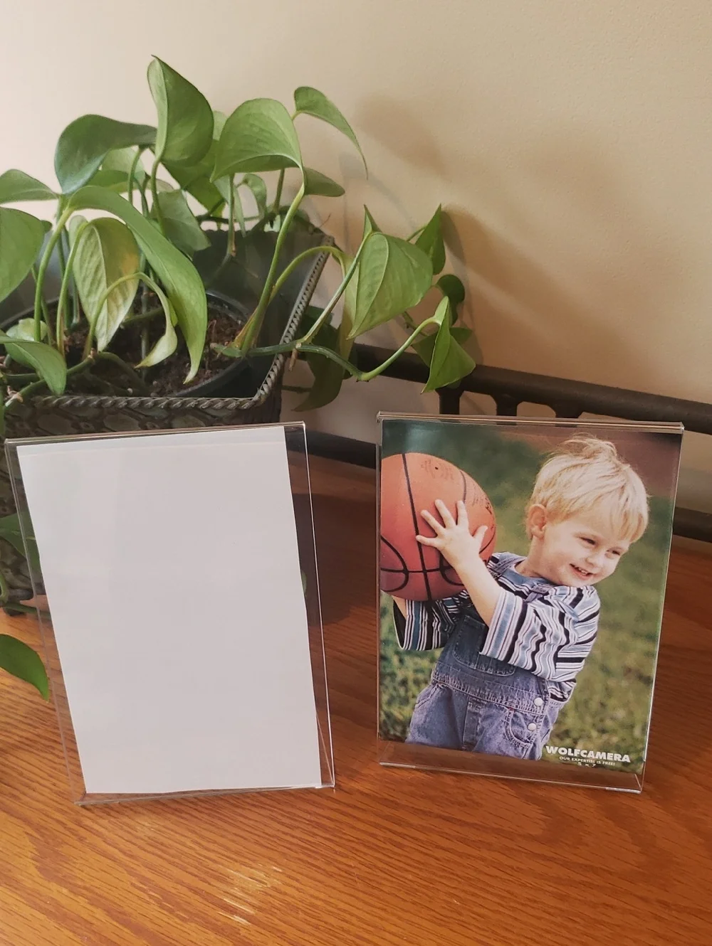 Set Of 5: Clear Acrylic Photo Frames (Displaying 7 Photos)